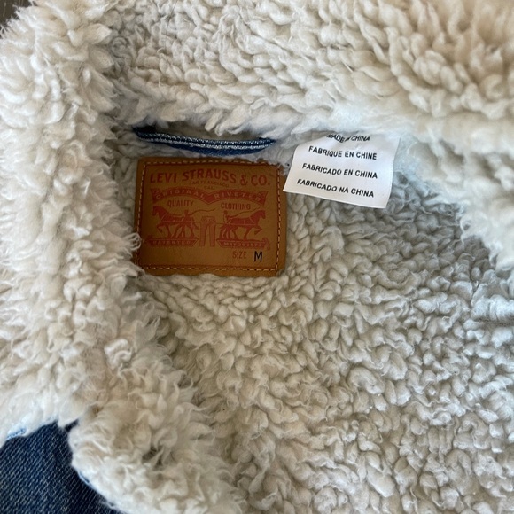 Levi Strauss denim Sherpa lined jacket - Picture 3 of 6